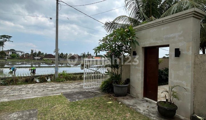 Kaba Kaba Tabanan Villa - 3BR rice field view. Area 520 m2