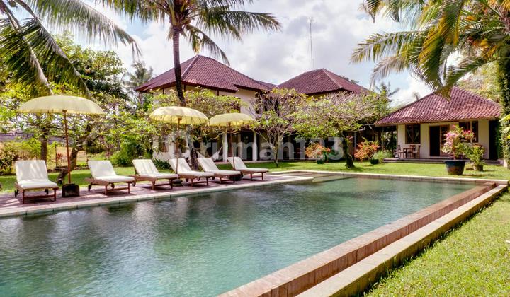 Luxury Balinese Heritage Style Villa Umalas 2500Sqm 2