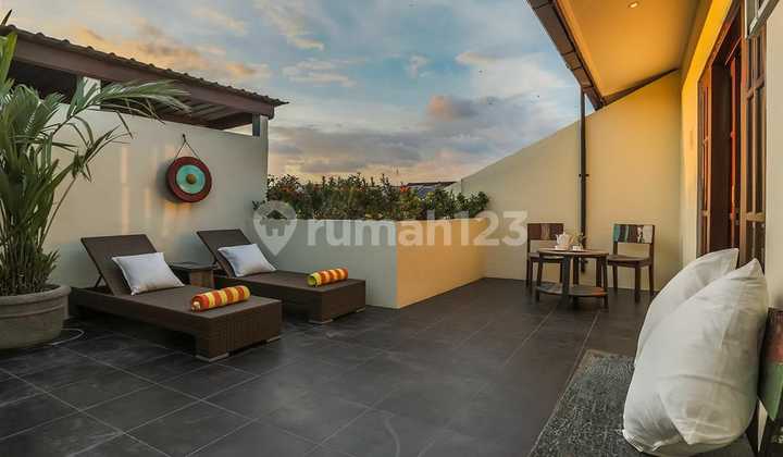 Villa di Kerobokan , Badung, Bali Modern Kontemporer Style