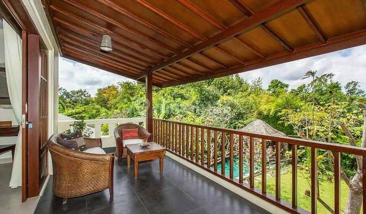 Villa di Kerobokan , Badung, Bali Modern Kontemporer Style