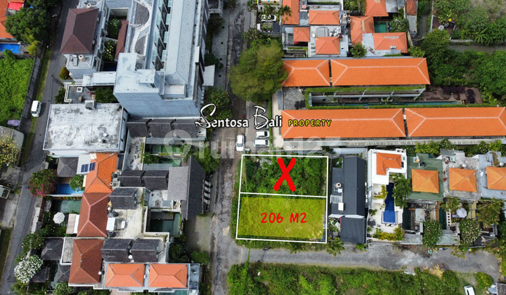 Tanah di Seminyak , Badung, Lingkungan Villa 11