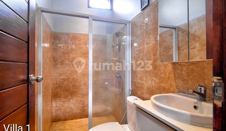 2 Unit Villa di Pering , Saba Gianyar, Lingkungan Sawah Pedesaan