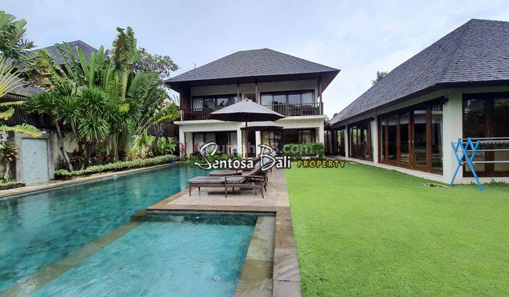 Luxury Villa di Batu Belig , Kerobokan , Dekat Pantai 1