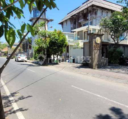 2 Villa Units in Batu Bolong, Canggu Main Road Access 1