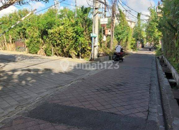 Small Land in Central Seminyak, Badung Villa Area  1