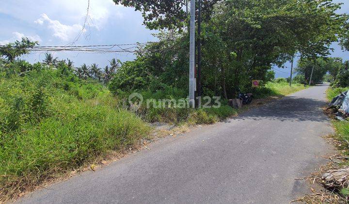 Land in Keramas, Gianyar Near the Beach Villa Environment 2