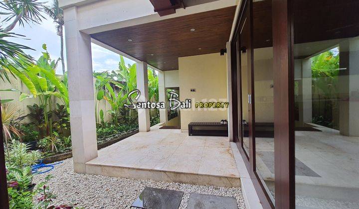 Luxury Villa At Main Road Batu Belig Kerobokan Near The Beach 2