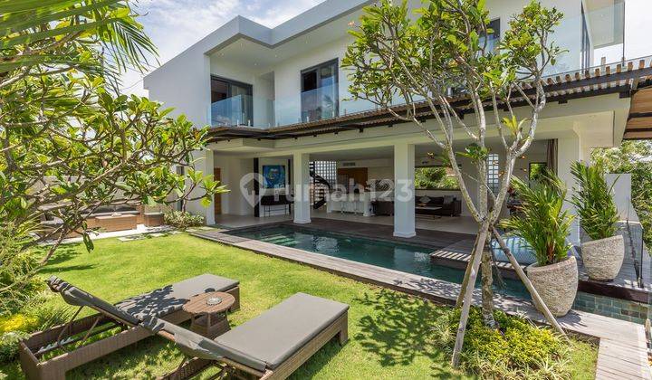 Minimalis Modern Villa di Pecatu , Bali Lingkungan Villa 1