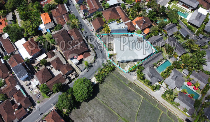 Tanah Ada Bangunan Gudang di Kerobokan Badung Tanah Ada Bangunan Gudang di Kerobokan Badung