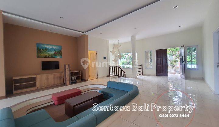 Beautiful Luxury House in East Gatsu Denpasar 1