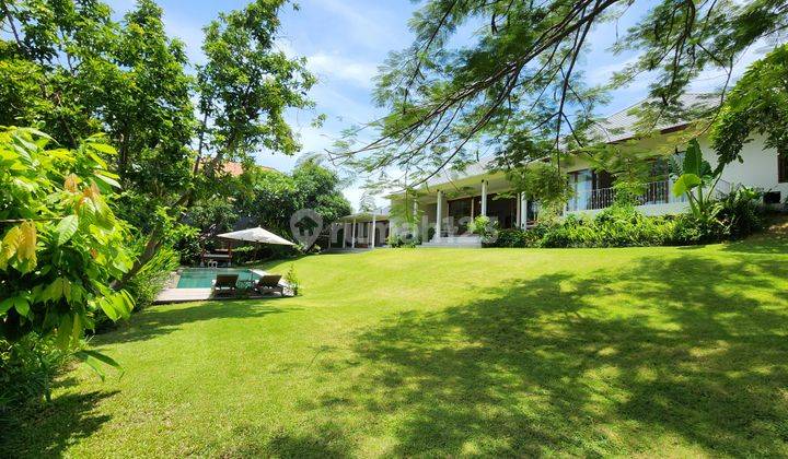 Luxury Freehold Villa In Berawa Canggu Spacious Garden 1