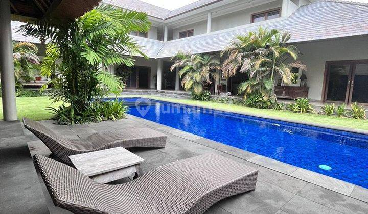 Luxury Modern Villa 5 Bedrooms 1000m² Near Merthasari Beach Sanur 2