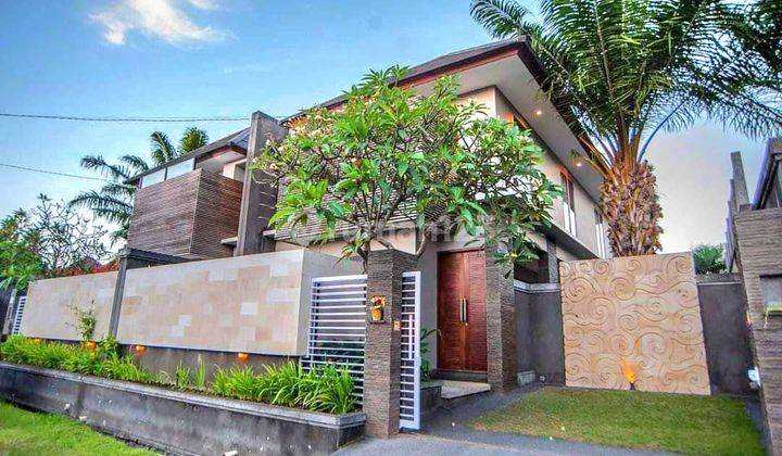 2 Bedrooms Villa In Seminyak Badung Bali  1