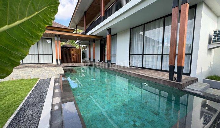 Luxury 3 Bedrooms Villa 400m² Nata Desa Jimbaran Bali 2