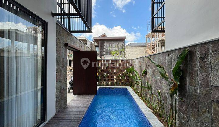 Brand New 3 Bedrooms Villa 120m² Canggu bone wood, Cluster 2