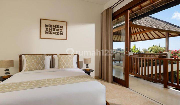 Luxury tropical Villa 3 bedrooms 500m² in Toyaning Ungasan Bali 2