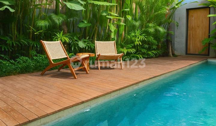 Lease Hold Villa Batu Mejan Canggu 3 Bedrooms 219M² 2