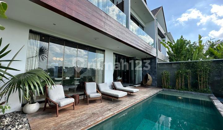 Ricefield View Villa 3 bedrooms 210m2 - Cluster in Cemagi 2