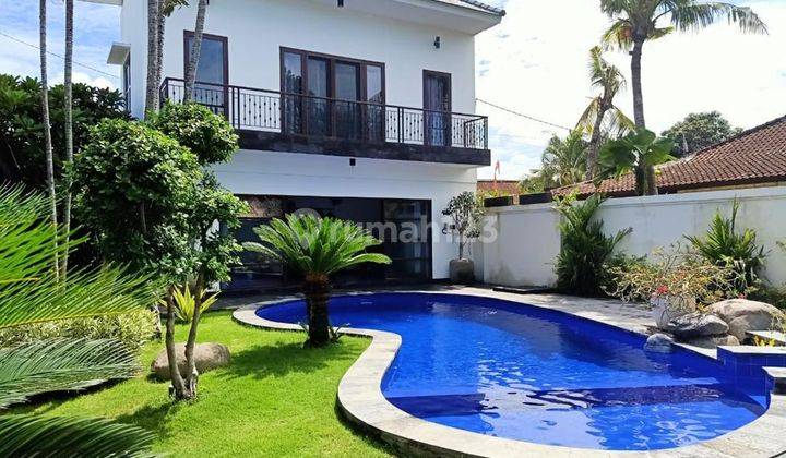 Modern 3 Bedrooms Villa 638m² in Berawa Canggu Bali 2