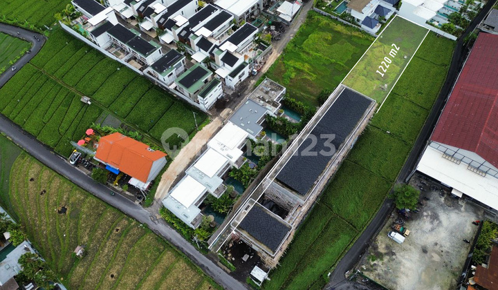 Land Sale 1220 M² In Berawa Canggu , Villa Area.