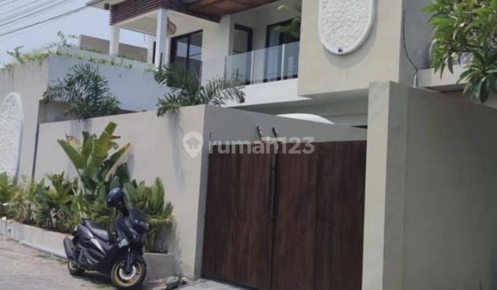 Brand New 3 Bedrooms Villa 150m² in Taman Baruna Jimbaran 2