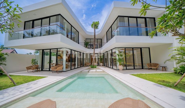 Brand New Luxury Villa Umalas 4 Bedrooms 575M² 2