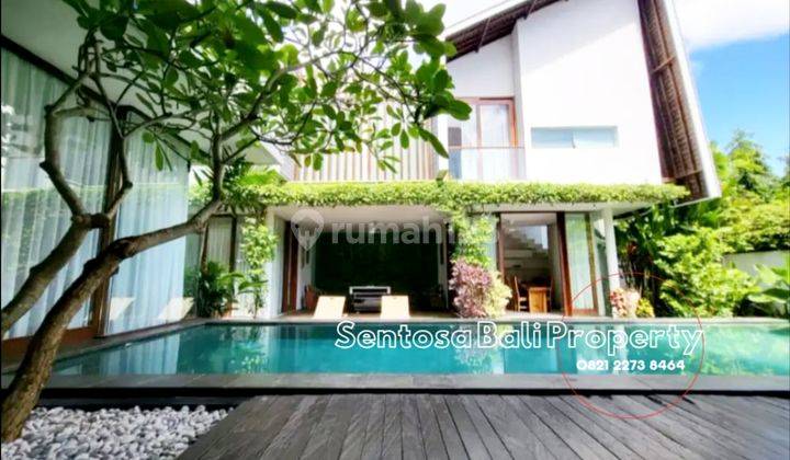 5 bedrooms Villa 401m2 - Puri gading Jimbaran , cluster one gate 1