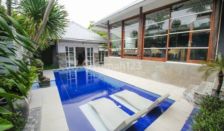 4 bedrooms Villa sale in Berawa 475m²  2