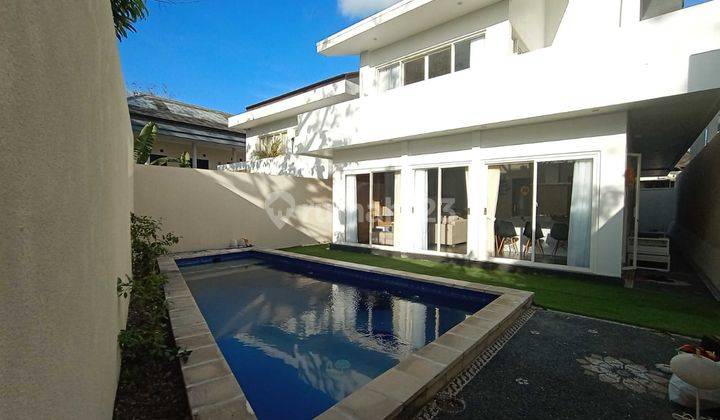 4 Bedrooms Villa 237m² di Taman Giri Nusa Dua Bali 2