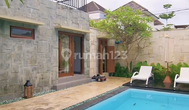 Brand New 3 bedroom villa 210m2 in Taman grya Jimbaran Bali 1