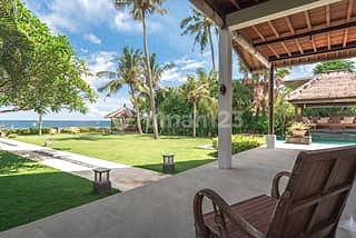 Luxury Villa Beachfront Seririt Buleleng Bali 1950M2 2