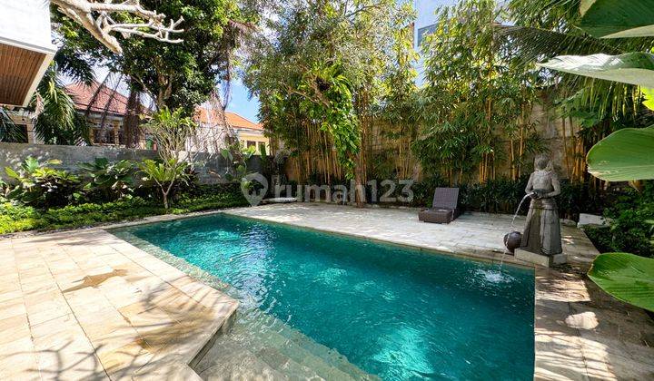 2 Bedrooms Villa 362m² di Mumbul Nusa Dua Bali  1