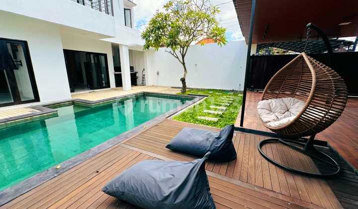 Freehold newly Renovated 2 bedrooms Villa 257m² in Kerobokan