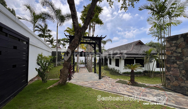 5 Bedrooms Villa 2300m² in Munggu Near Canggu 5 Bedrooms Villa 2300m² in Munggu Near Canggu