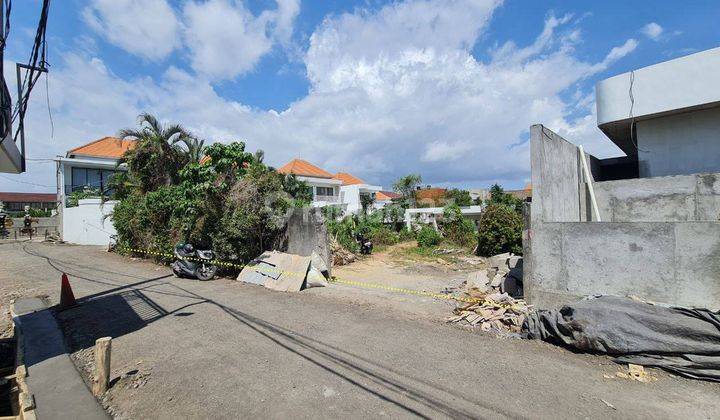 900m2 Land in Pererenan Canggu, Villa Surroundings 2