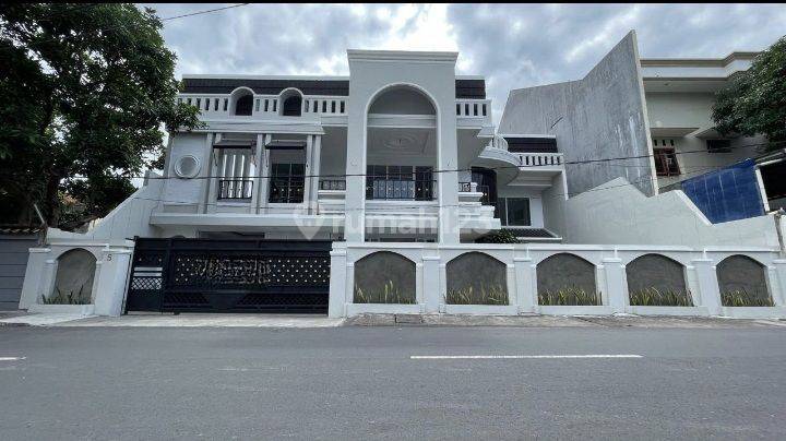 Rumah mewah di Gatsu Tengah Denpasar 5 kamar Luas 600m² 2
