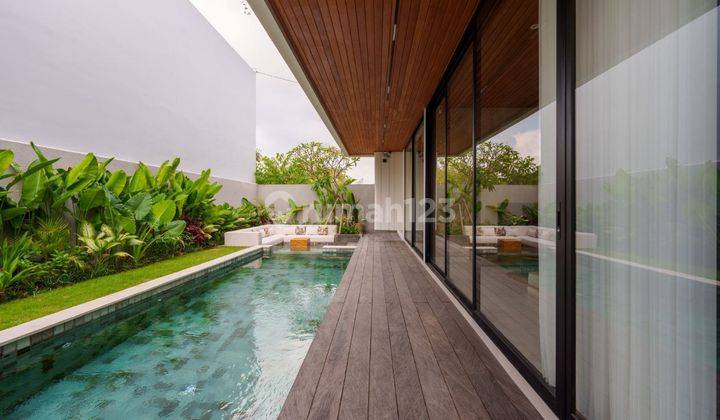 3 Bedroom Villa 217 M2 In Buduk Near Canggu Bali  2