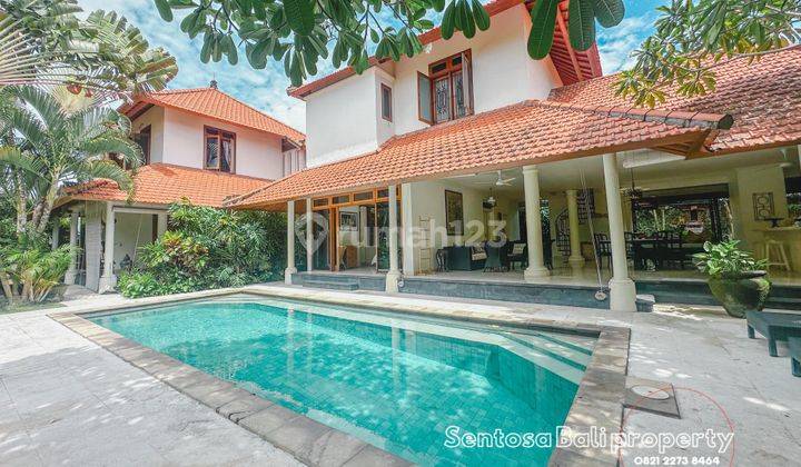 Contemporer Style Villa 900m² In Pererenan Canggu 1