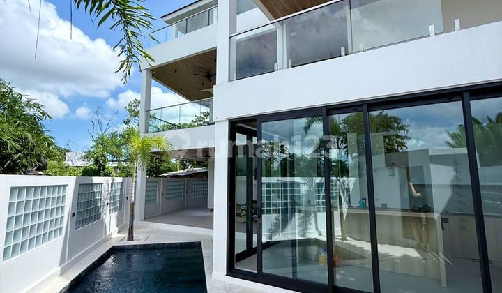 Luxury villa 5 bedrooms 250m² - full smart home automation