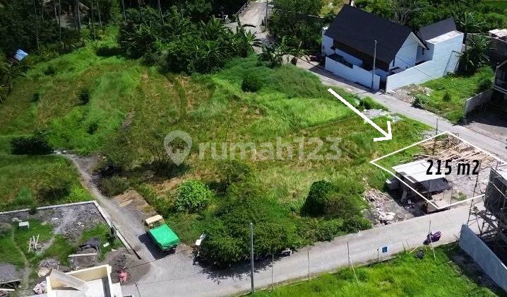 Land in Cemagi Beach 215m2 - Villa Area