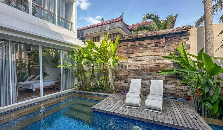 Freehold 4 bedrooms Villa 325m2 in Kerobokan Near seminyak 2