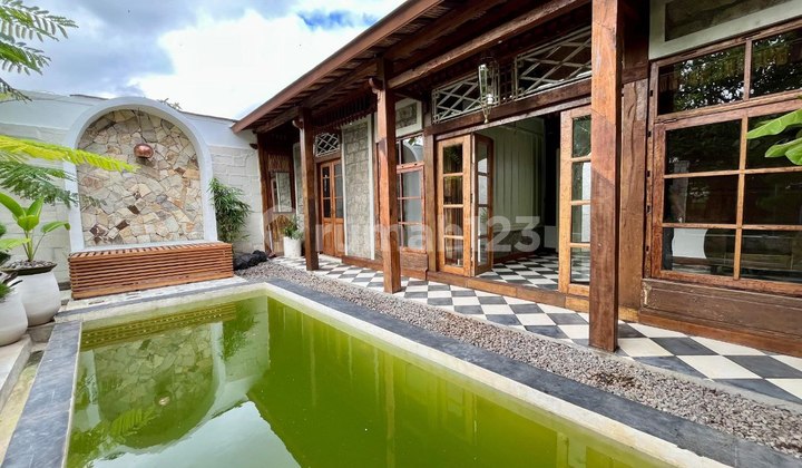 Yeraly rental - villa in Kerobokan, 2 bedrooms, 150m2 Yeraly rental - villa in Kerobokan, 2 bedrooms, 150m2