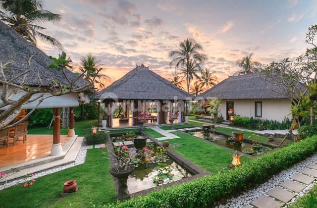 Luxury Villa Beachfront Cemagi Bali 2
