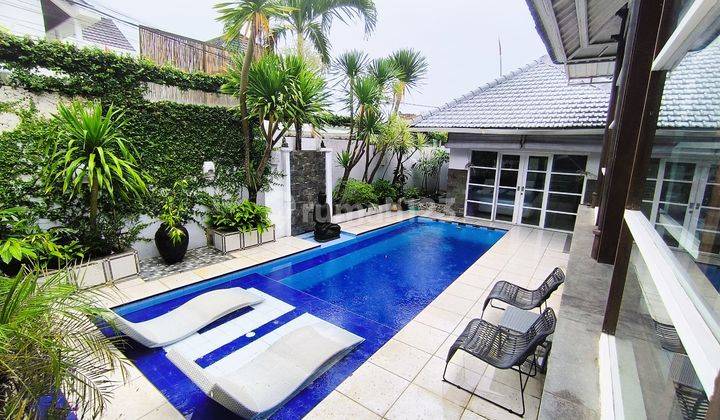 4 Bedrooms Villa 475m² di Berawa Canggu 1