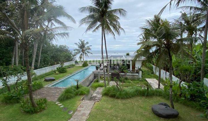 Luxury Beach Front Villa 4 Bedroom 2335m2 di Pantai Saba Gianyar Bali 1