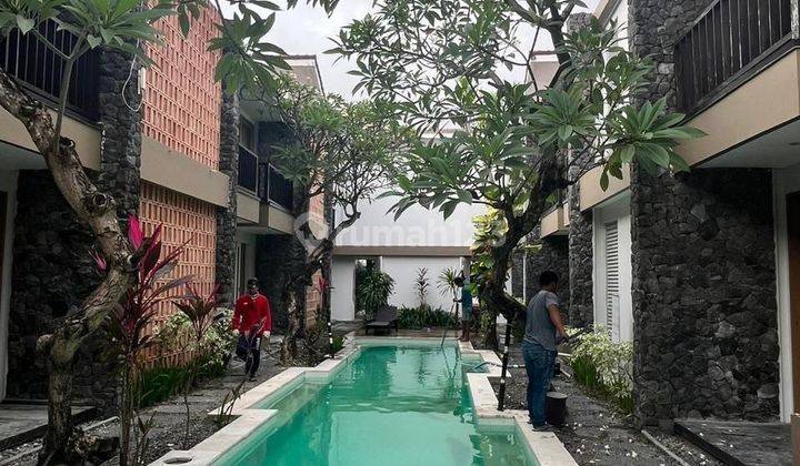 18 Unit Villa Dan 28 Unit Apartemen di Saraswati Seminyak Bali , Lingkungan Hotel Dan Villa 1