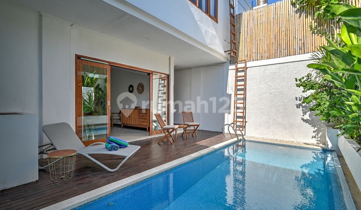 Yearly Rental Villa 3 Bedrooms Taman Sari Kerobokan