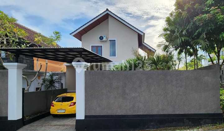 Rumah di Taman Mumbul Nusa Dua 3 Kamar 183M² Rumah di Taman Mumbul Nusa Dua 3 Kamar 183M²