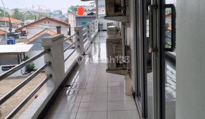 Gedung Kantor di Area Tb Simatupang, Pasar Rebo, Jakarta Timur 2