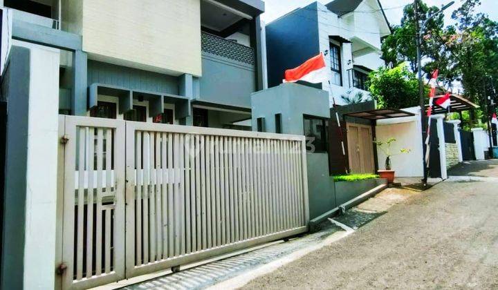 Rumah Siap Huni Lebak Bulus Jaksel Semi Furnish Private Pool 1